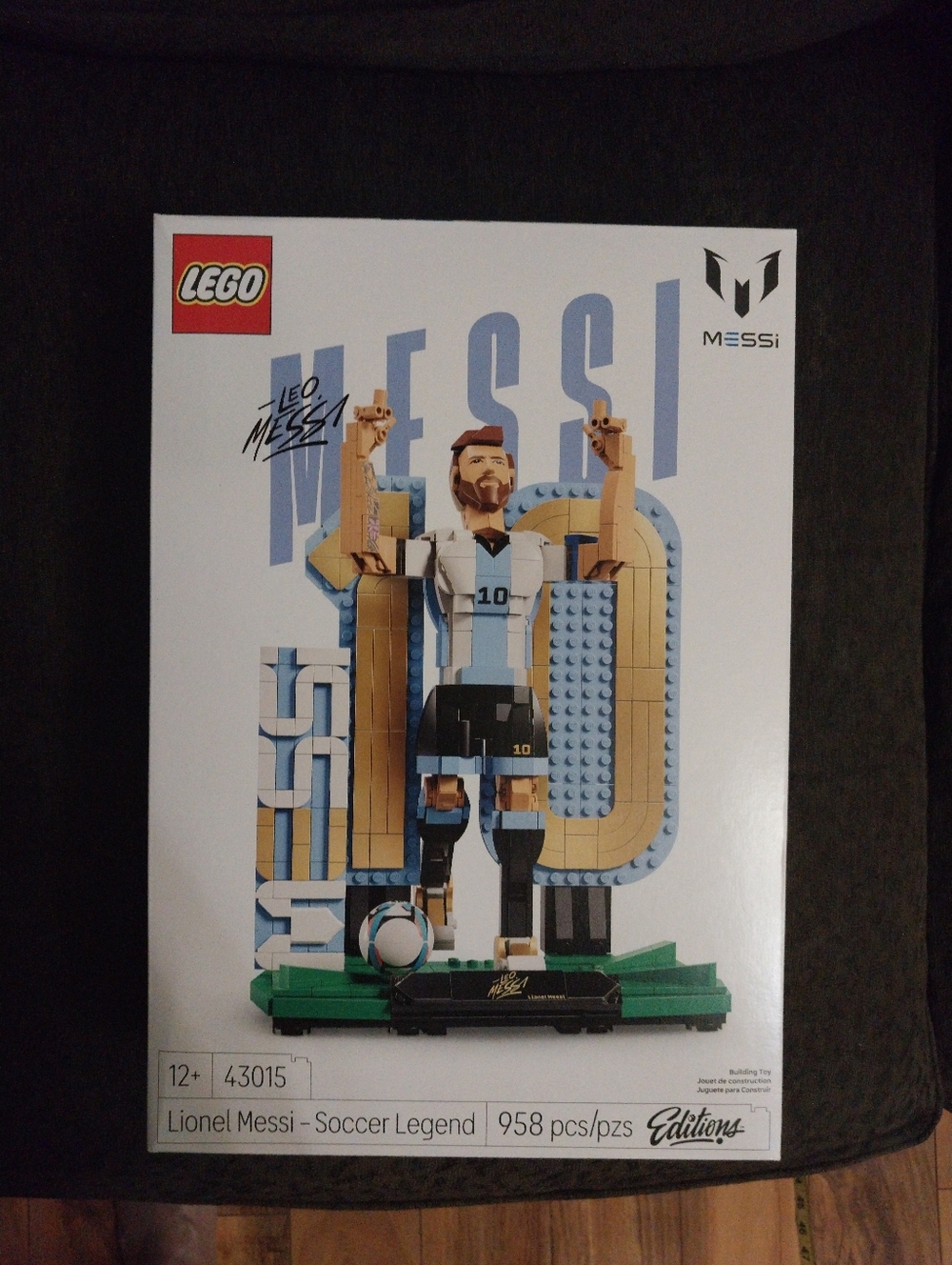LEO MESSI LEGO EDITIONS 958 PIECES